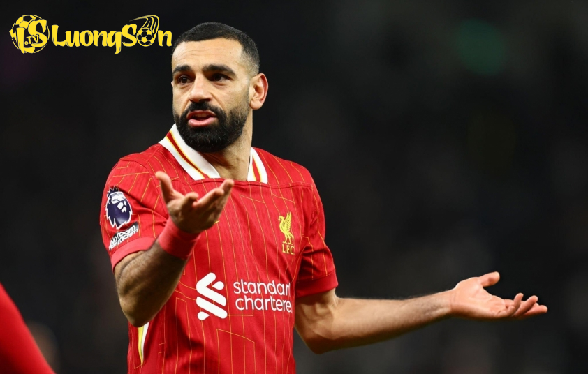 Salah ám chỉ việc rời Liverpool vào cuối mùa. Ảnh: Getty